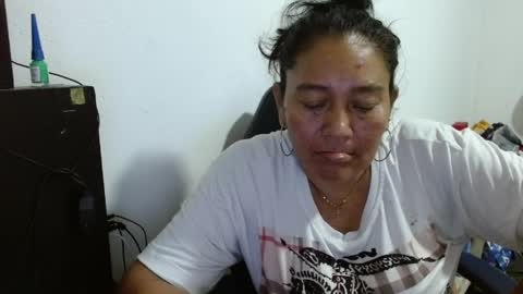 Snapshot of gatika_sexy chatting on 04/28/26, 04:17 katia online show from 04/28/26, 04:17