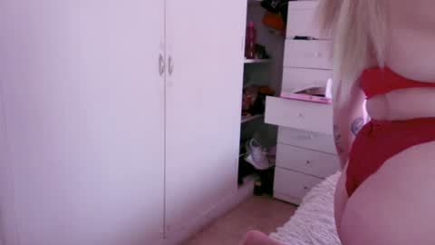 gatitahorny69 online show from 06/19/26, 03:27