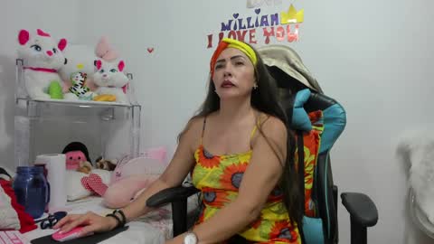 Snapshot of gatitasexy_hot_wet4u chatting on 12/01/24, 10:53 Mfe online show from 12/01/24, 10:53