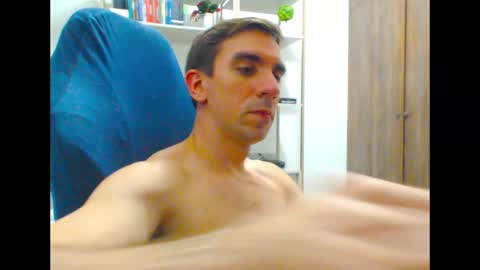 Snapshot of gatosarado23 chatting on 02/12/25, 02:35 gatosarado23 online show from 02/12/25, 02:35