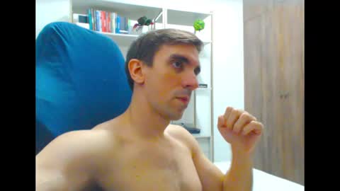 gatosarado23 online show from 02/17/25, 01:04