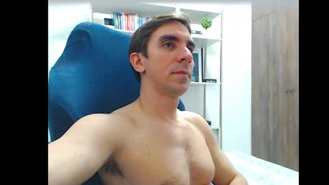 Snapshot of gatosarado23 chatting on 10/10/25, 02:32 gatosarado23 online show from 10/10/25, 02:32