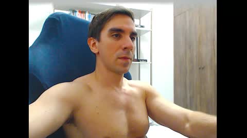 Snapshot of gatosarado23 chatting on 11/06/25, 04:57 gatosarado23 online show from 11/06/25, 04:57