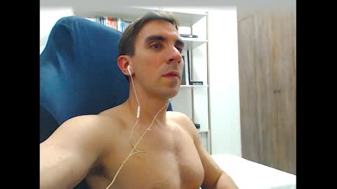 Snapshot of gatosarado23 chatting on 11/15/25, 04:54 gatosarado23 online show from 11/15/25, 04:54