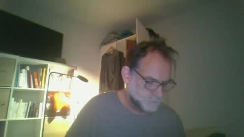gaulis72 online show from 12/01/24, 08:31