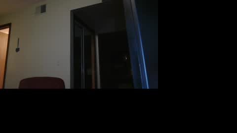 gavineverett3 online show from 10/16/25, 04:35