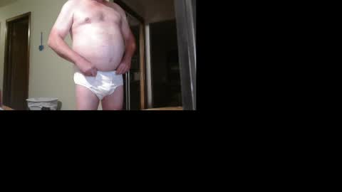 gavineverett3 online show from 10/26/25, 12:49