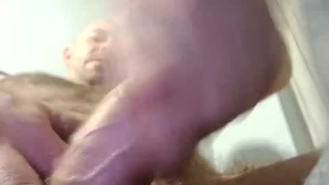 Snapshot of gazg1984 chatting on 12/21/24, 05:36 gazg1984 online show from 12/21/24, 05:36