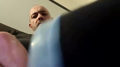 Snapshot of gazg1984 chatting on 12/24/24, 10:17 gazg1984 online show from 12/24/24, 10:17