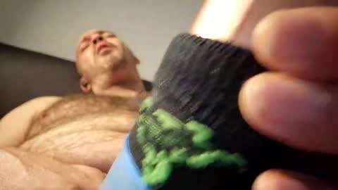 Snapshot of gazg1984 chatting on 11/12/25, 06:03 gazg1984 online show from 11/12/25, 06:03