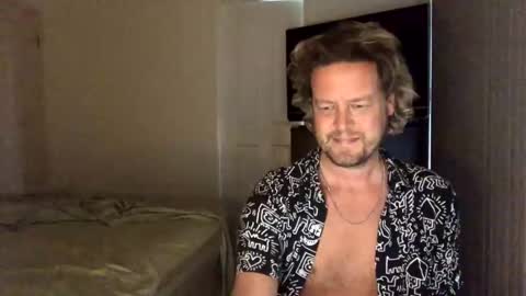 gcsurfer81 online show from 12/20/24, 07:55
