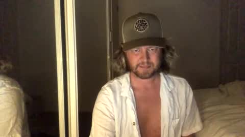 gcsurfer81 online show from 10/18/25, 09:32