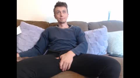 Snapshot of gdanch chatting on 11/02/25, 07:49 G online show from 11/02/25, 07:49