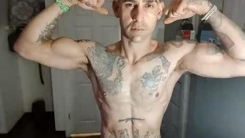 Snapshot of geekedoutlabs chatting on 09/15/25, 11:54 Zanecubano online show from 09/15/25, 11:54