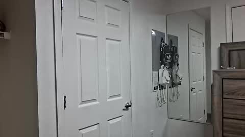 Snapshot of geekedoutlabs chatting on 09/23/25, 07:11 Zanecubano online show from 09/23/25, 07:11