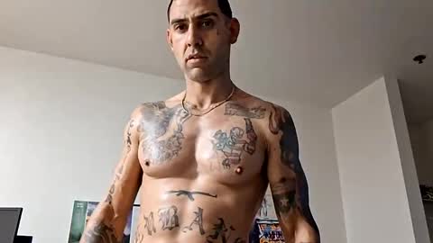 Snapshot of geekedoutlabs chatting on 09/29/25, 09:25 Zanecubano online show from 09/29/25, 09:25