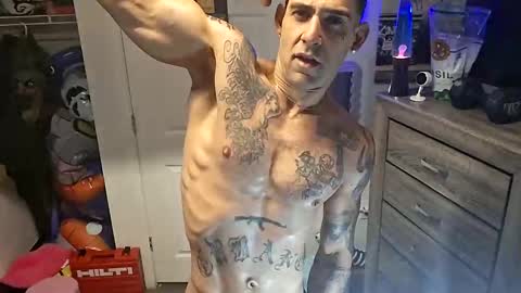 Snapshot of geekedoutlabs chatting on 10/12/25, 07:46 Zanecubano online show from 10/12/25, 07:46