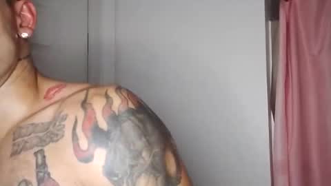 Snapshot of geekedoutlabs chatting on 10/22/25, 02:39 Zanecubano online show from 10/22/25, 02:39