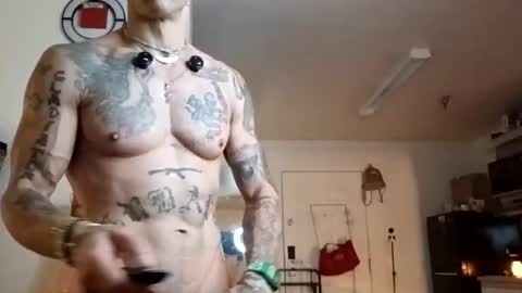 Snapshot of geekedoutlabs chatting on 10/30/25, 01:40 Zanecubano online show from 10/30/25, 01:40