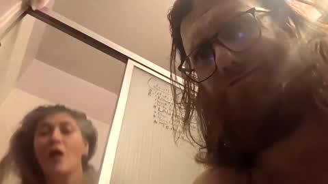 Snapshot of geeznutsizonyrchyn chatting on 01/12/25, 01:05 Geeznutsizonyrchyn online show from 01/12/25, 01:05