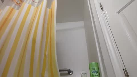 Snapshot of geeznutsizonyrchyn chatting on 02/08/25, 11:01 Geeznutsizonyrchyn online show from 02/08/25, 11:01