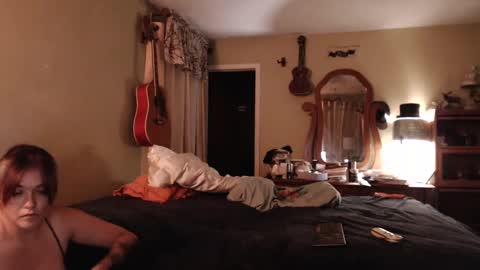 Snapshot of geeznutsizonyrchyn chatting on 10/02/25, 11:28 Geeznutsizonyrchyn online show from 10/02/25, 11:28