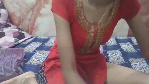 Snapshot of gejalaskshmi chatting on 05/27/26, 01:52 gejalaskshmi online show from 05/27/26, 01:52