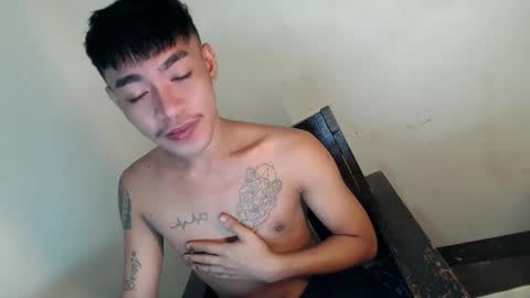 Snapshot of gelluxxx chatting on 04/02/26, 01:09 gelo online show from 04/02/26, 01:09