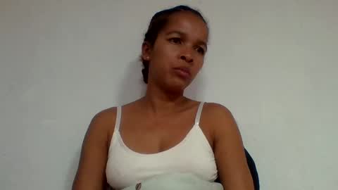Snapshot of gelmene chatting on 06/12/26, 06:18 gelmene online show from 06/12/26, 06:18