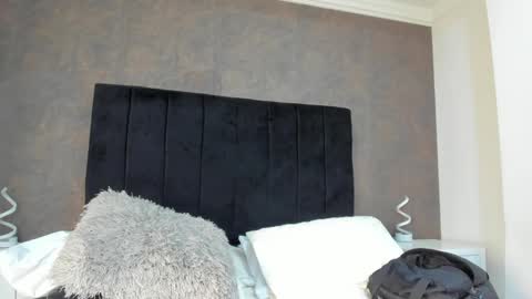 Gemma online show from 02/19/25, 08:22