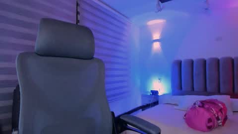 Gemma online show from 11/22/25, 05:06