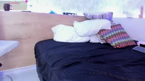 geminis muentes online show from 02/14/25, 06:34