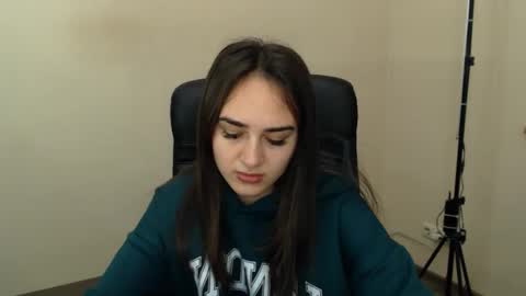 Snapshot of gemma_arterton chatting on 10/10/25, 06:23 Gemma online show from 10/10/25, 06:23