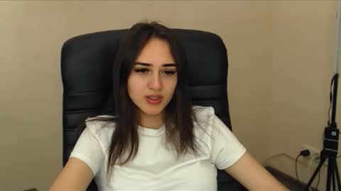 Snapshot of gemma_arterton chatting on 10/30/25, 07:21 Gemma online show from 10/30/25, 07:21