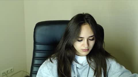 Snapshot of gemma_arterton chatting on 10/31/25, 08:15 Gemma online show from 10/31/25, 08:15