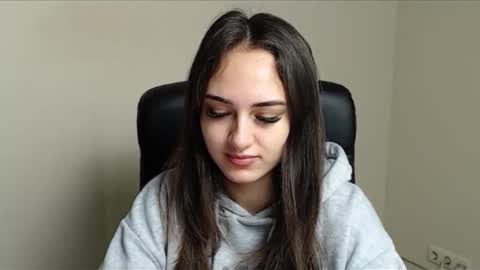 Snapshot of gemma_arterton chatting on 11/17/25, 07:14 Gemma online show from 11/17/25, 07:14