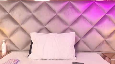 Snapshot of gemma_sm chatting on 09/20/25, 03:29 Maria online show from 09/20/25, 03:29