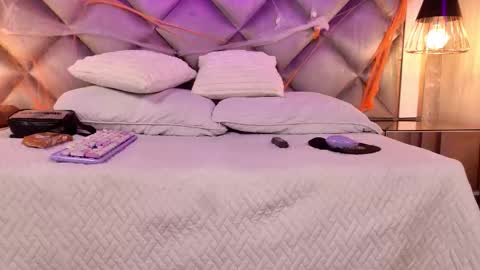 Snapshot of gemma_sm chatting on 10/19/25, 03:07 Maria online show from 10/19/25, 03:07