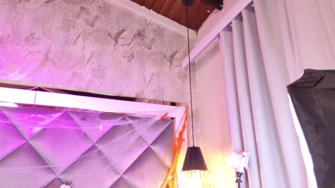 Snapshot of gemma_sm chatting on 10/22/25, 03:07 Maria online show from 10/22/25, 03:07