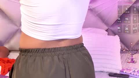 Snapshot of gemma_sm chatting on 10/28/25, 03:10 Maria online show from 10/28/25, 03:10