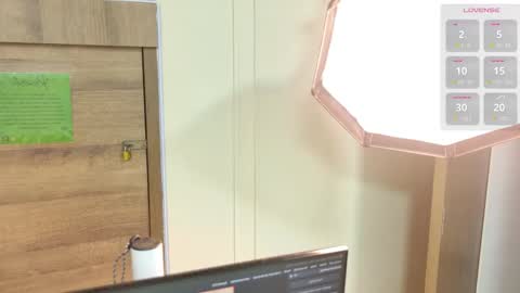 Snapshot of gemma_sm chatting on 11/09/25, 03:05 Maria online show from 11/09/25, 03:05