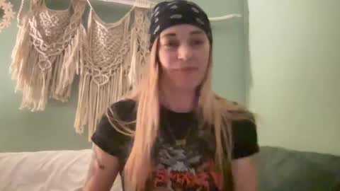 gemmyrosee online show from 02/14/25, 10:17