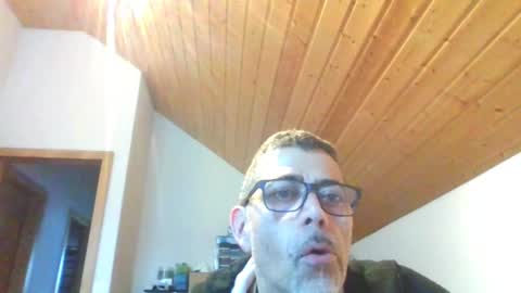 Snapshot of gen3841 chatting on 01/15/25, 07:37 Gen online show from 01/15/25, 07:37