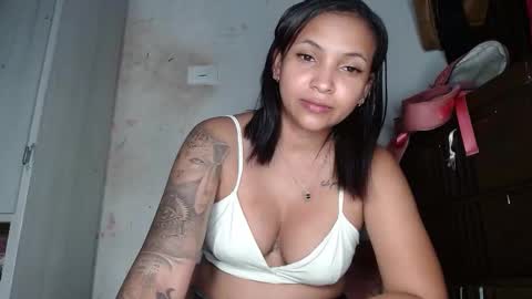 Snapshot of genesis_03_ chatting on 09/24/25, 05:22 genesis_03_ online show from 09/24/25, 05:22