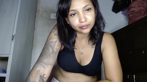 Snapshot of genesis_03_ chatting on 10/31/25, 05:08 genesis_03_ online show from 10/31/25, 05:08