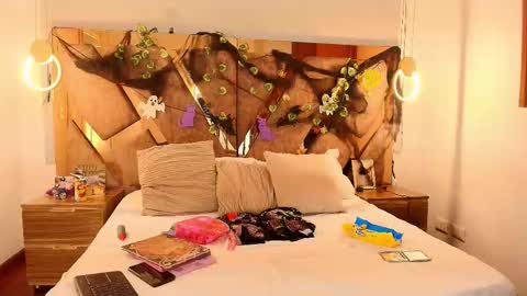  Genessis and David  online show from 10/12/25, 04:44