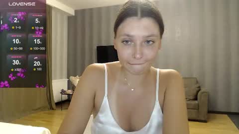 genev__ievee online show from 07/28/26, 04:39