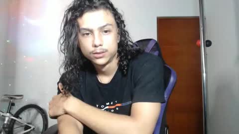 genexis_mortigo03 online show from 12/18/25, 11:33