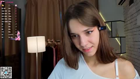 Amely  online show from 09/19/25, 04:25