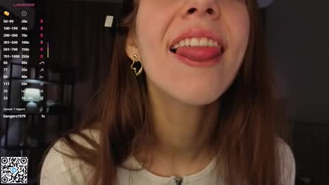 Amely  online show from 11/30/25, 04:05